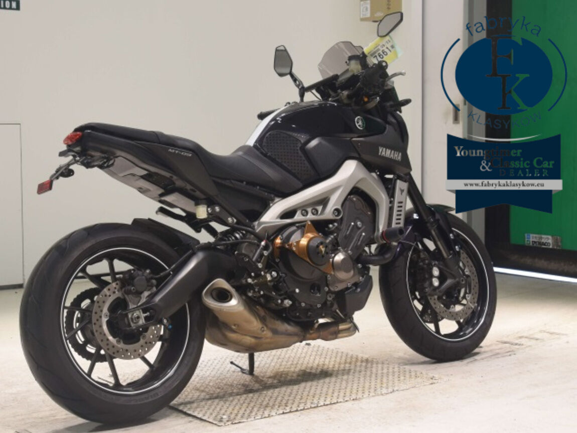 YAMAHA MT-09 2016 - zdjęcie 6