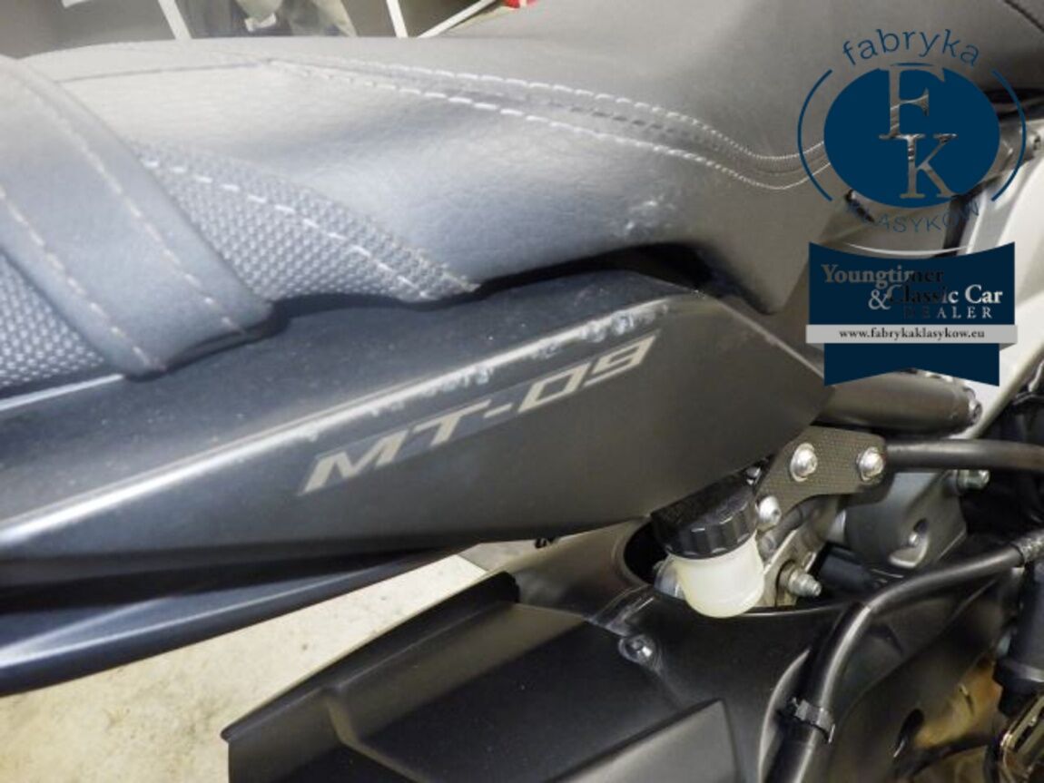 YAMAHA MT-09 2016 - zdjęcie 19