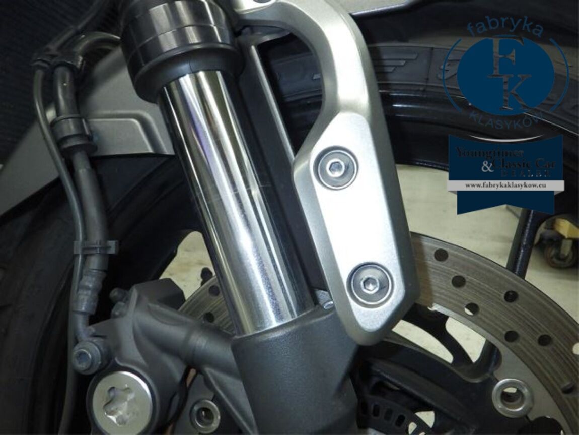 YAMAHA XSR900 2017 - zdjęcie 22