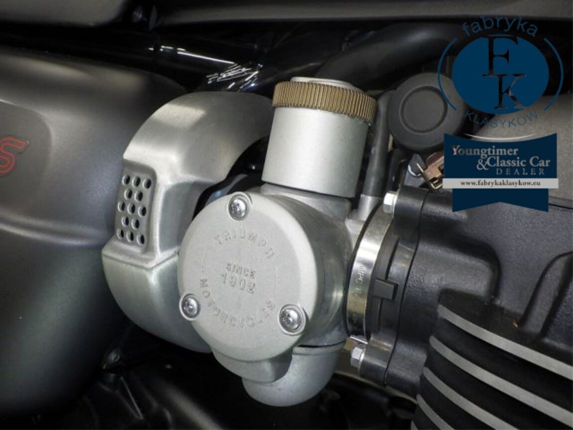 TRIUMPH THRUXTON 1200RS 2020 - zdjęcie 10