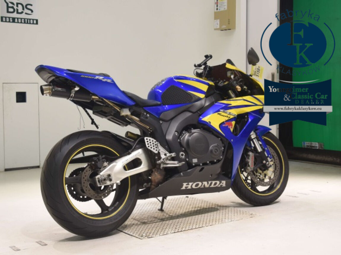 HONDA CBR1000RR 2007 - zdjęcie 6