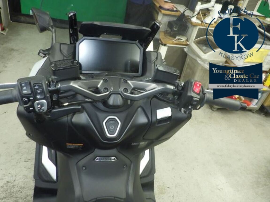YAMAHA T-MAX560T 2025 - zdjęcie 21