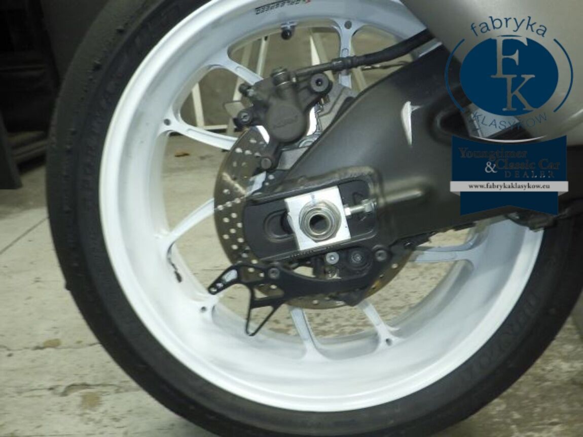 YAMAHA YZF-R1 2022 - zdjęcie 30
