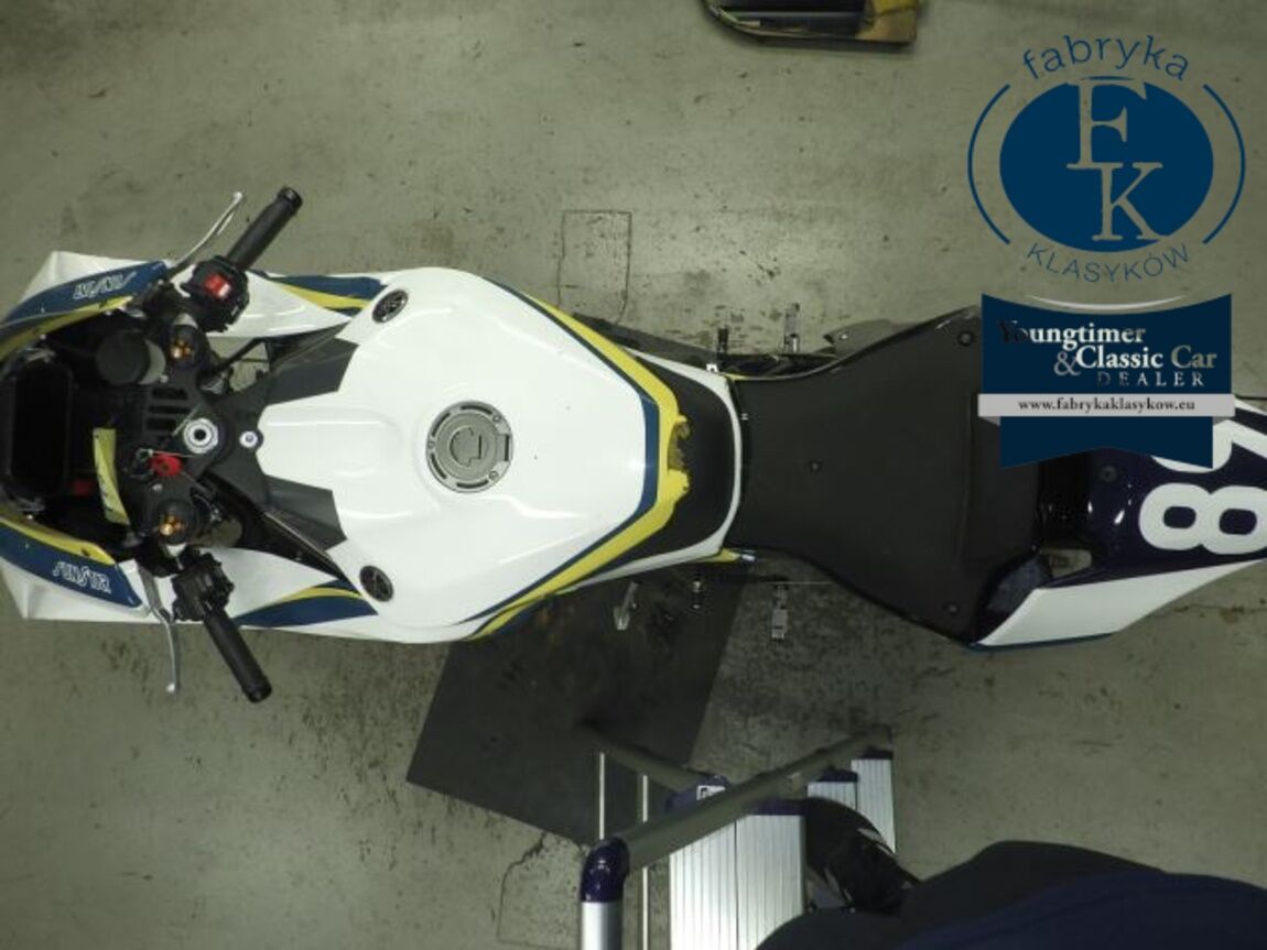 YAMAHA YZF-R1 2022 - zdjęcie 34