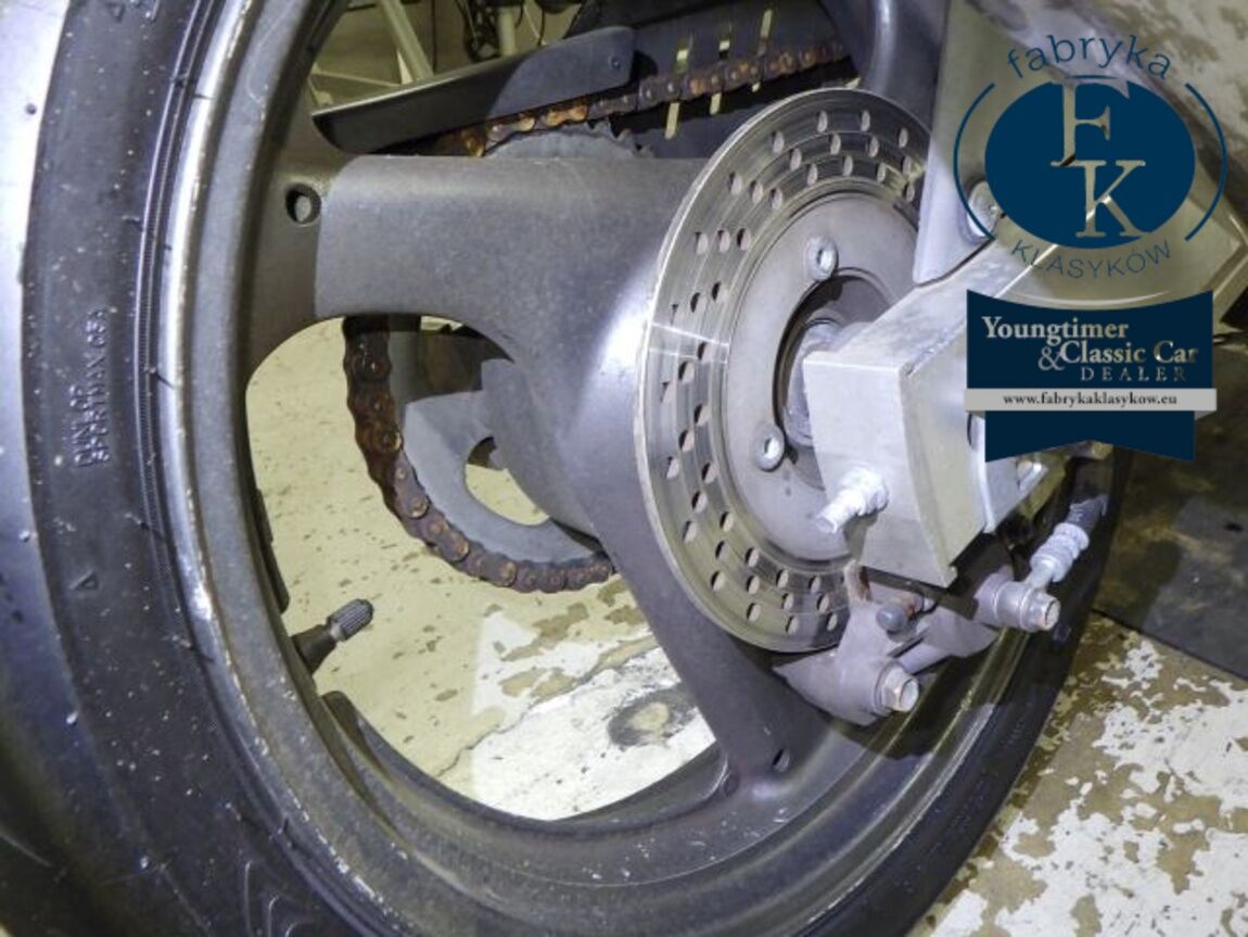 SUZUKI GSX-R400 1989 - zdjęcie 25