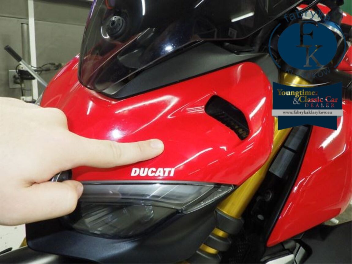 DUCATI STREET FIGHTER V4S 2021 - zdjęcie 17