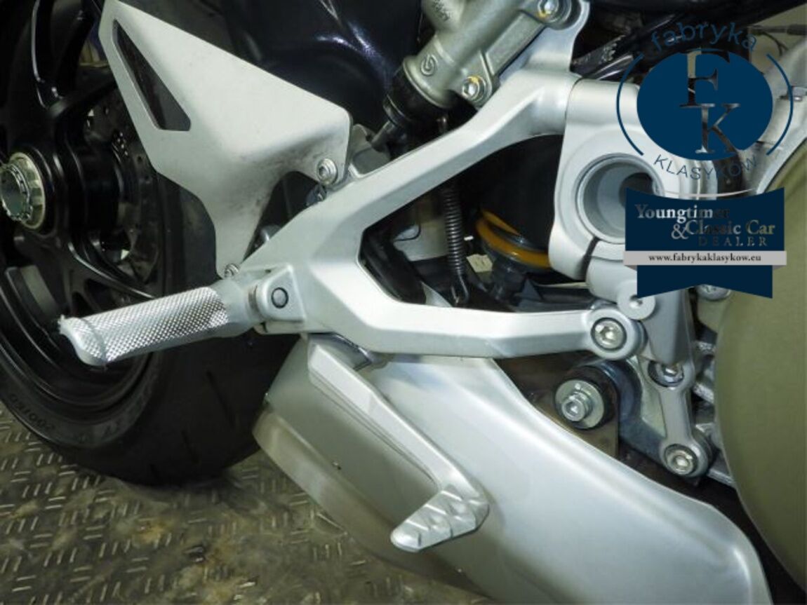 DUCATI STREET FIGHTER V4S 2021 - zdjęcie 31