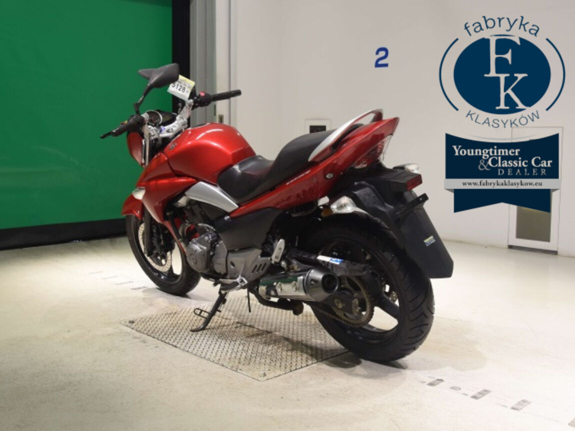 SUZUKI GSR250  - zdjęcie 7