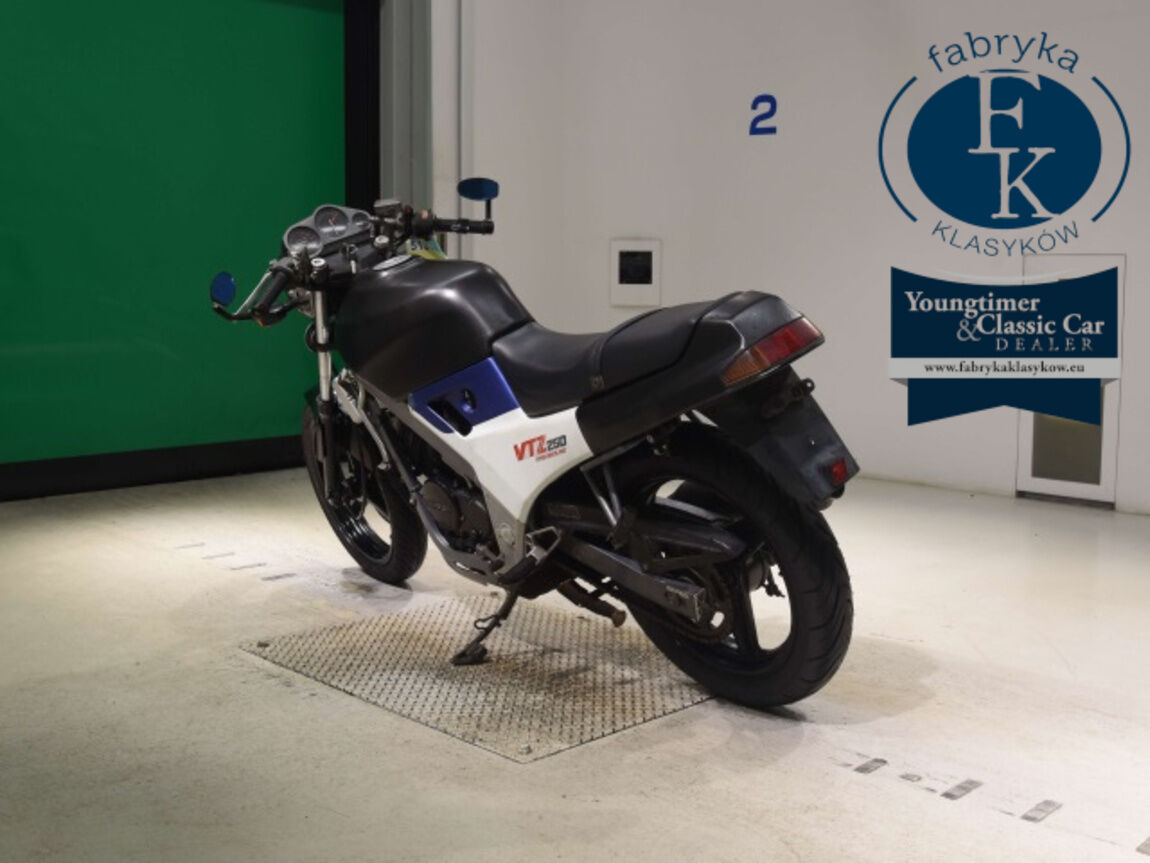 HONDA VTZ250 - zdjęcie 7