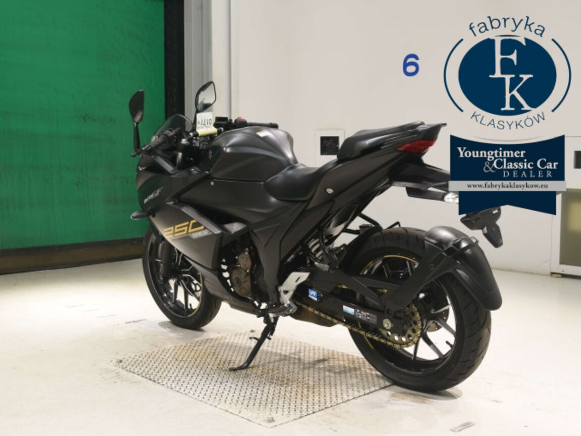 SUZUKI JIKUSA-250SF  - zdjęcie 7