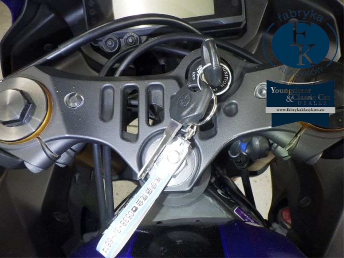 YAMAHA YZF-R25  - zdjęcie 22