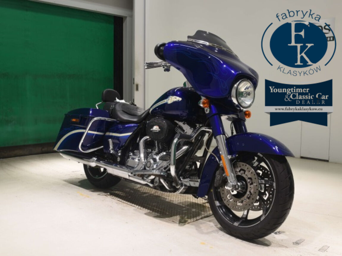 HARLEY-DAVIDSON FLHXSE1800CVO 2010 - zdjęcie 4
