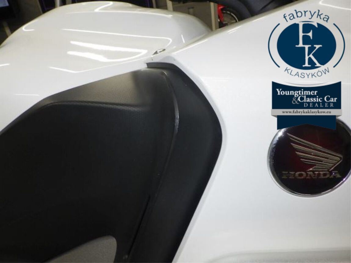 HONDA VFR1200XD 2017 - zdjęcie 18