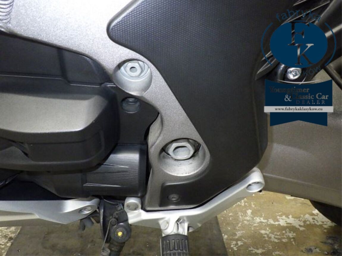 HONDA VFR1200XD 2017 - zdjęcie 31