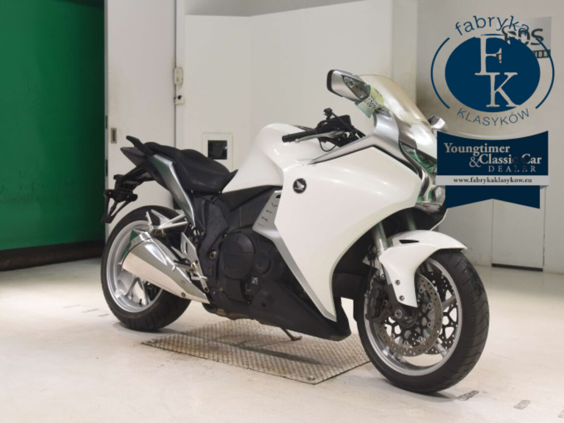 HONDA VFR1200F 2010 - zdjęcie 4