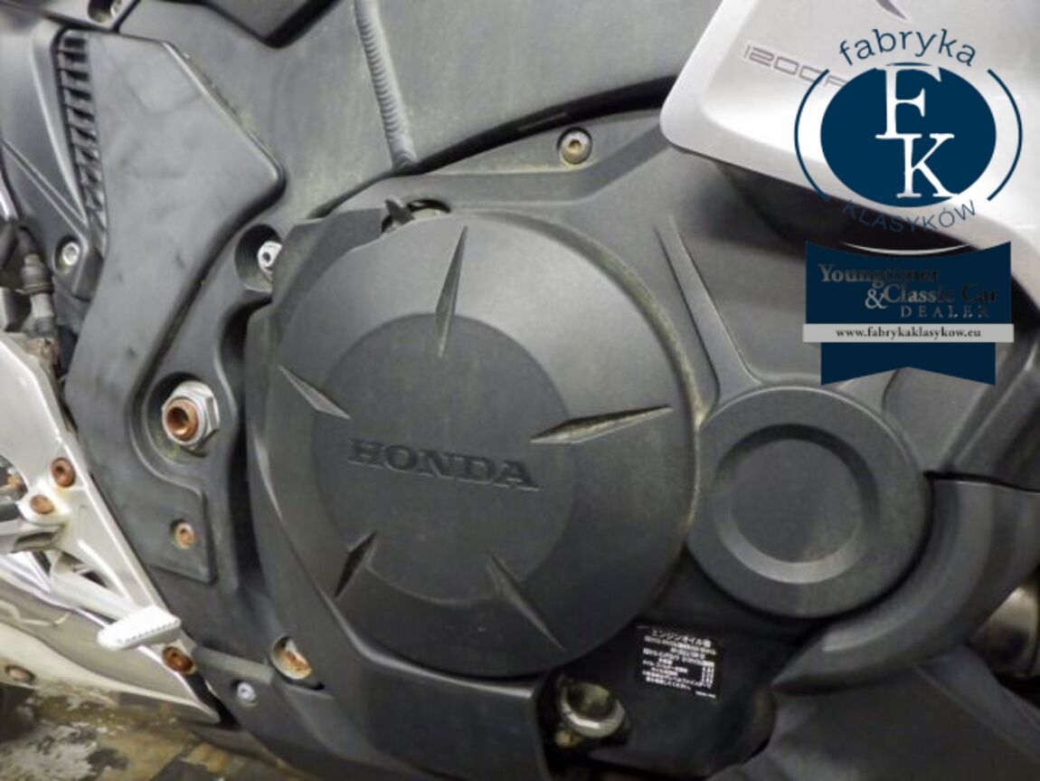 HONDA VFR1200F 2010 - zdjęcie 9