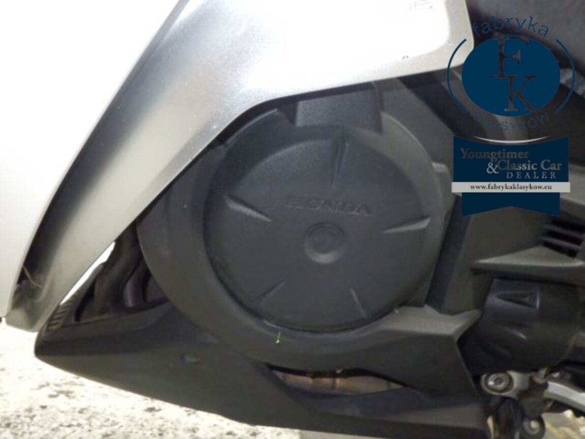 HONDA VFR1200F 2010 - zdjęcie 12