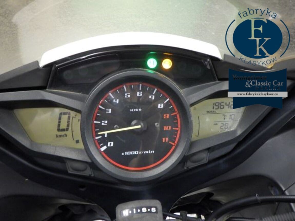 HONDA VFR1200F 2010 - zdjęcie 15