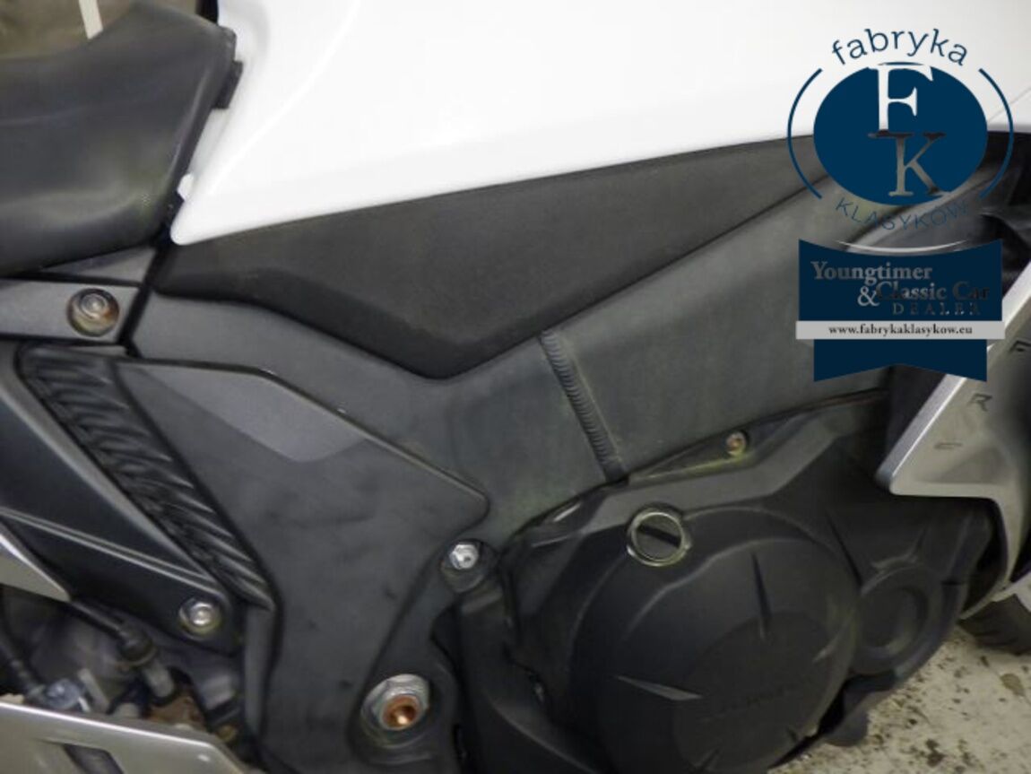 HONDA VFR1200F 2010 - zdjęcie 31