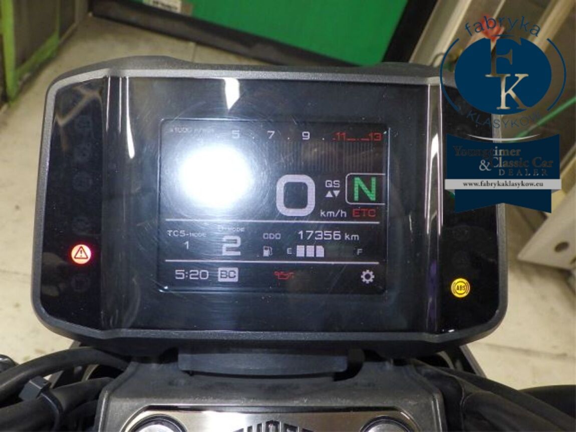 YAMAHA XSR900-2 2022 - zdjęcie 15