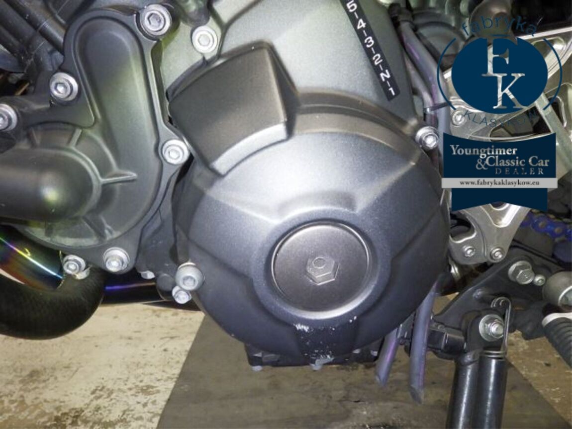 YAMAHA MT-09 2015 - zdjęcie 12