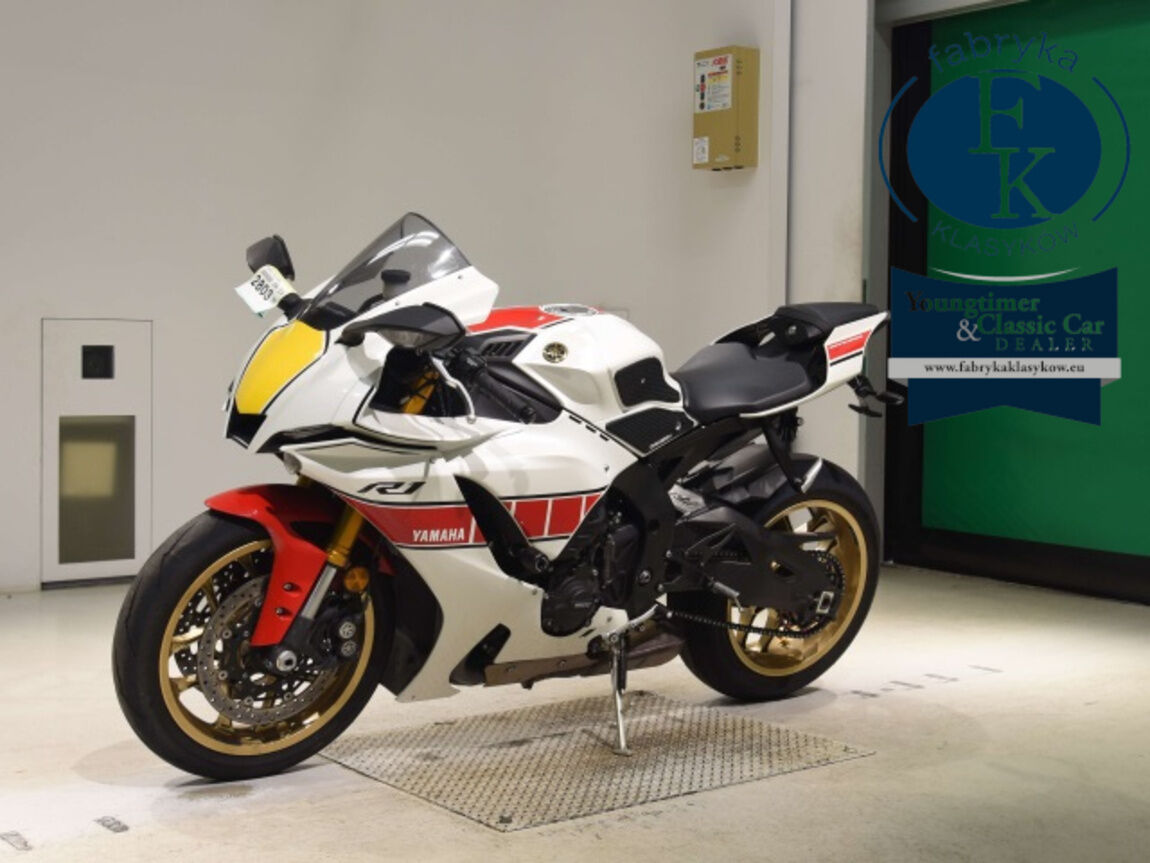 YAMAHA YZF-R1 2022 - zdjęcie 5