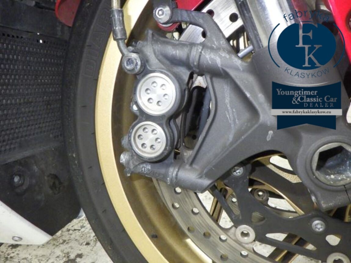 YAMAHA YZF-R1 2022 - zdjęcie 24
