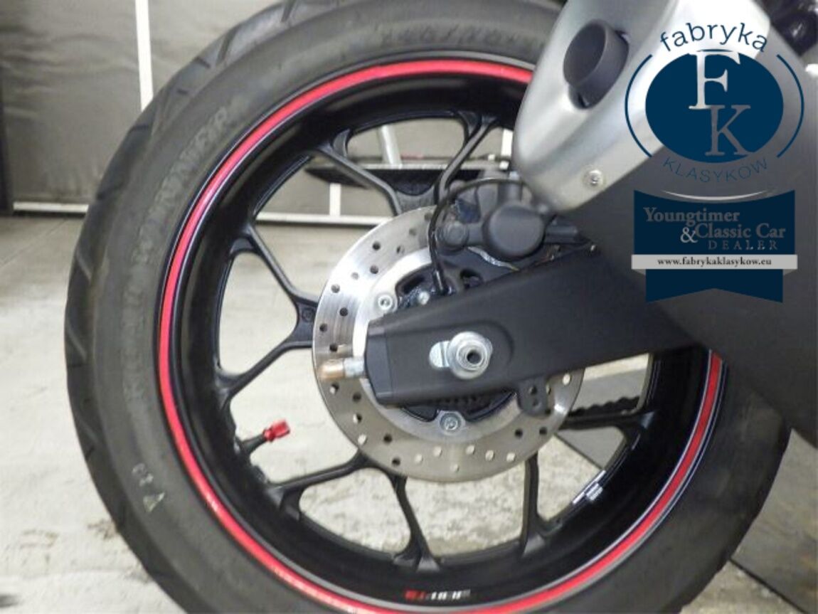 YAMAHA YZF-R25A - zdjęcie 28