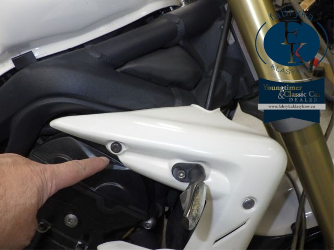 TRIUMPH STREET TRIPLE 2008 - zdjęcie 18
