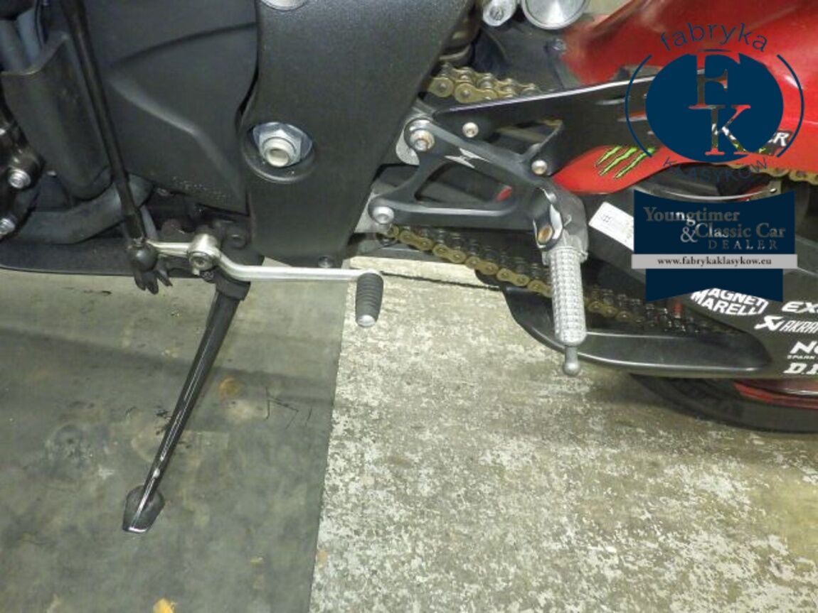 YAMAHA YZF-R1 2012 - zdjęcie 29