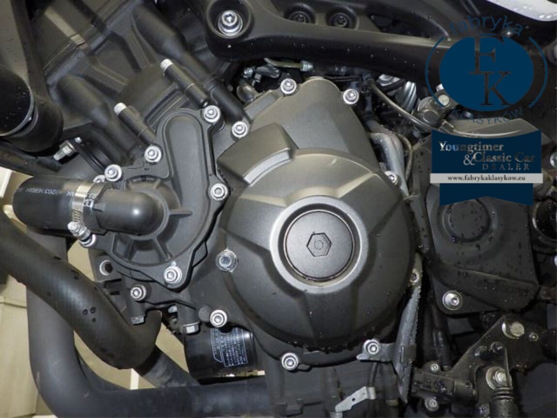 YAMAHA XSR900 2020 - zdjęcie 11