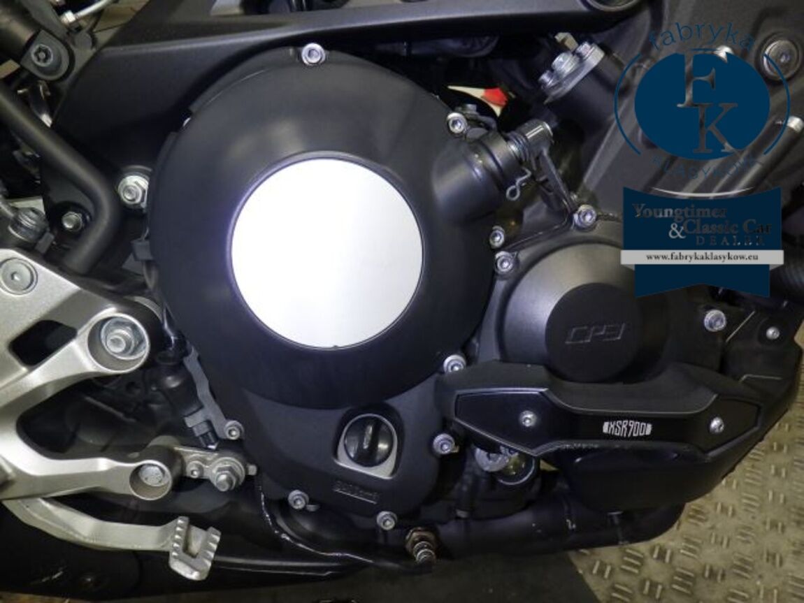 YAMAHA XSR900 2017 - zdjęcie 9