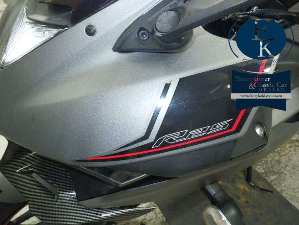 YAMAHA YZF-R25 - zdjęcie 18