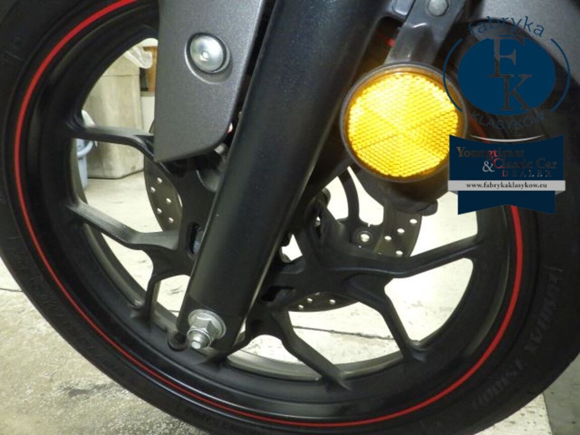 YAMAHA YZF-R25 - zdjęcie 22