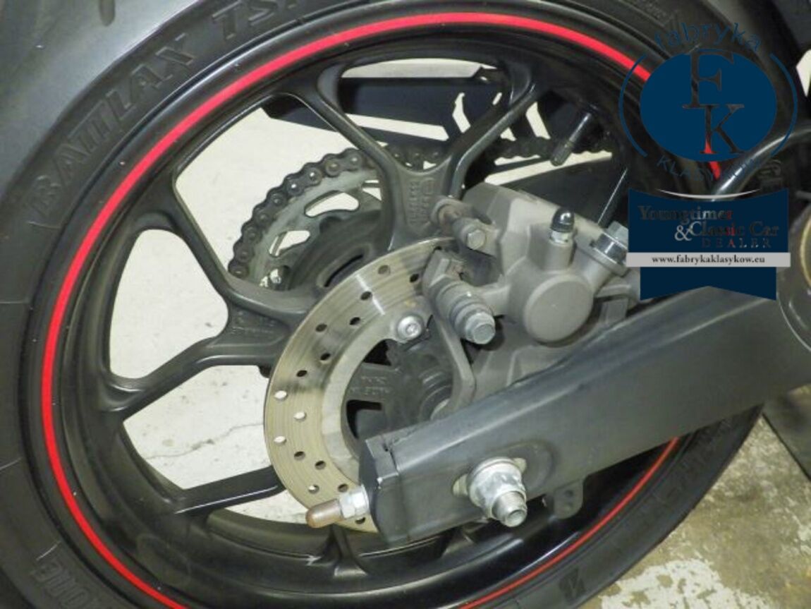 YAMAHA YZF-R25 - zdjęcie 28