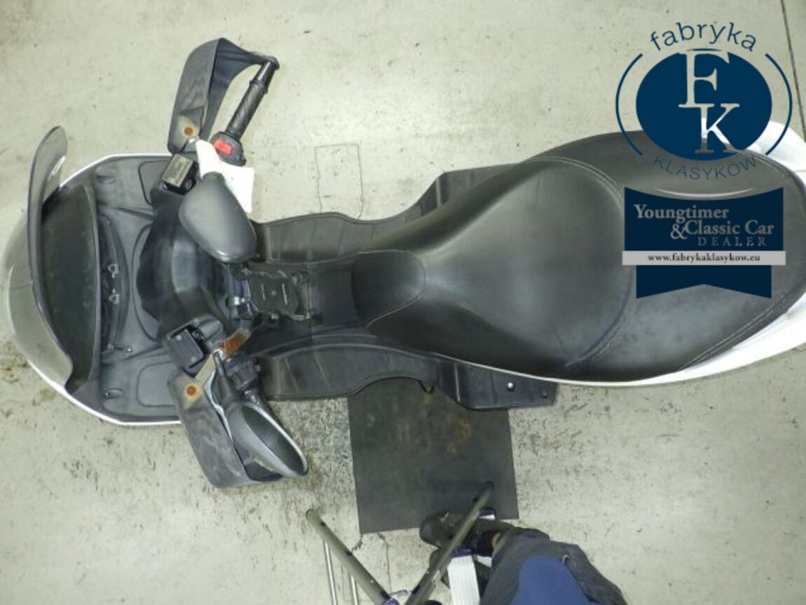 SUZUKI BURGMAN 200A  - zdjęcie 32
