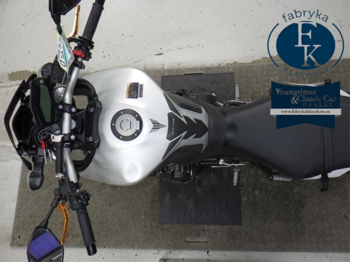 YAMAHA MT-09A 2016 - zdjęcie 34