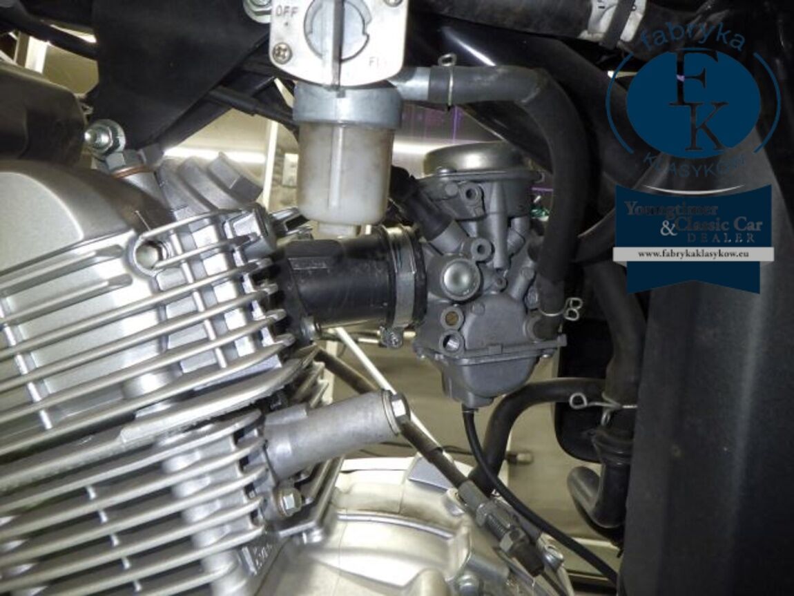 YAMAHA YB125SP - zdjęcie 11