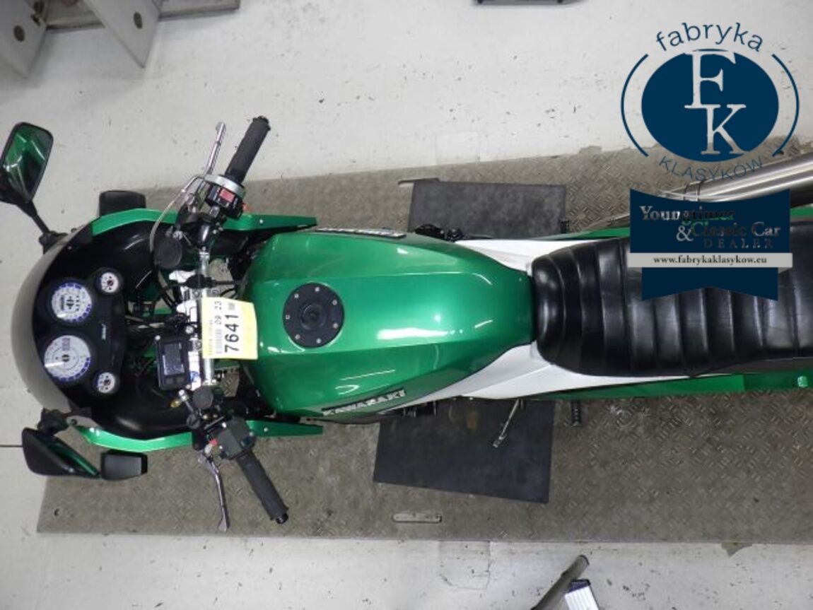 KAWASAKI GPZ900R 1985 - zdjęcie 32
