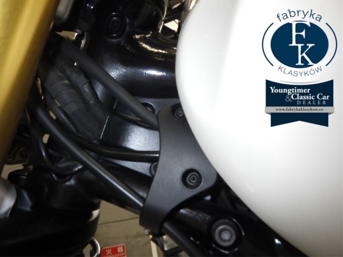 TRIUMPH SCRAMBLER 1200XE 2020 - zdjęcie 33