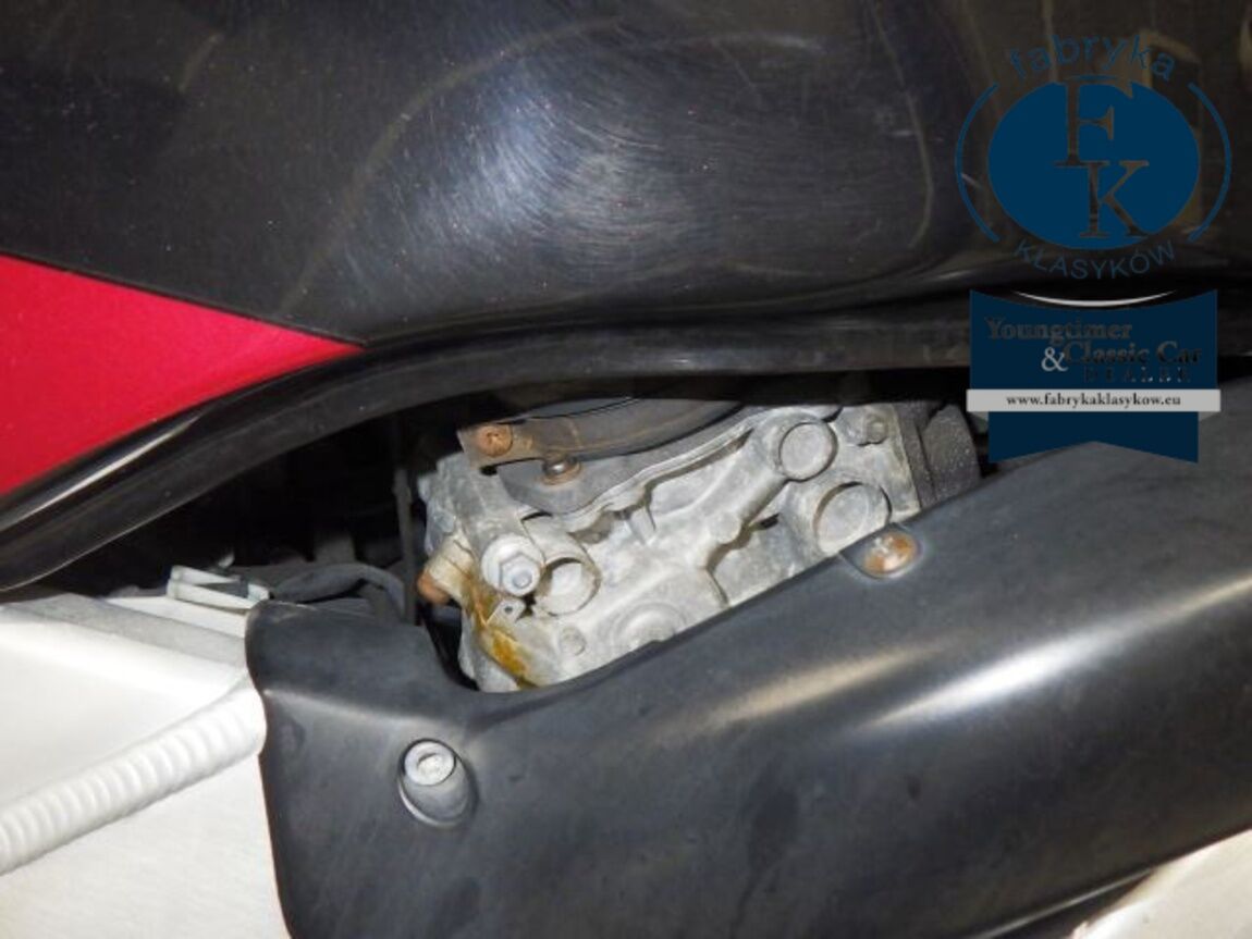 HONDA CBR400RR 1995 - zdjęcie 10