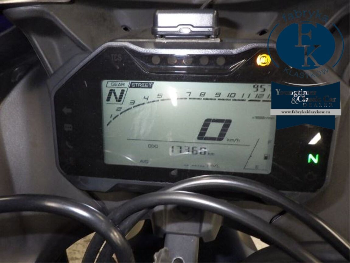 YAMAHA YZF-R15 - zdjęcie 15