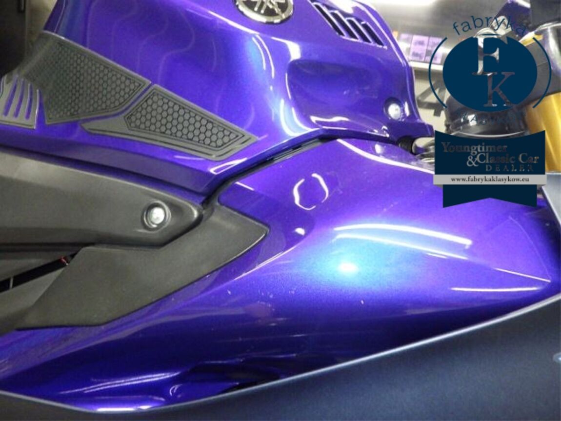 YAMAHA YZF-R15 - zdjęcie 18