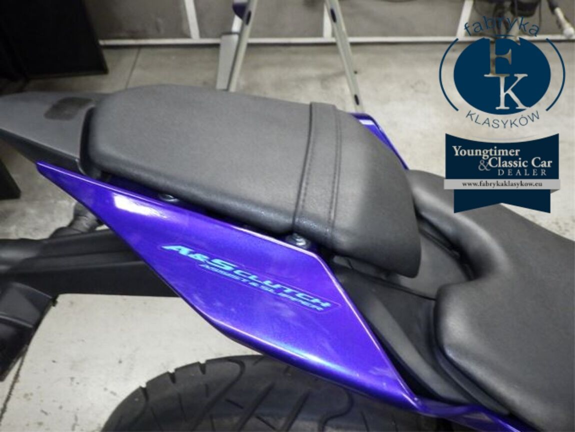 YAMAHA YZF-R15 - zdjęcie 20