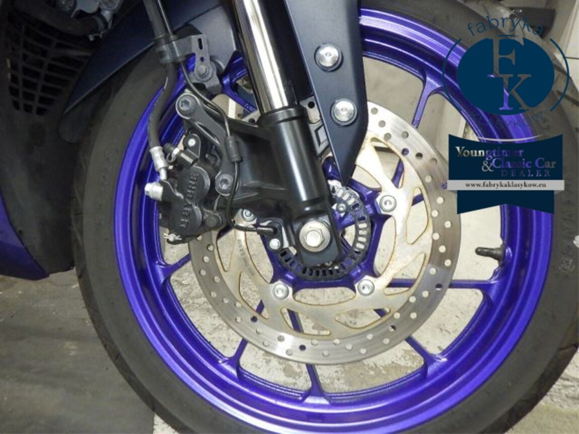 YAMAHA YZF-R15 - zdjęcie 21
