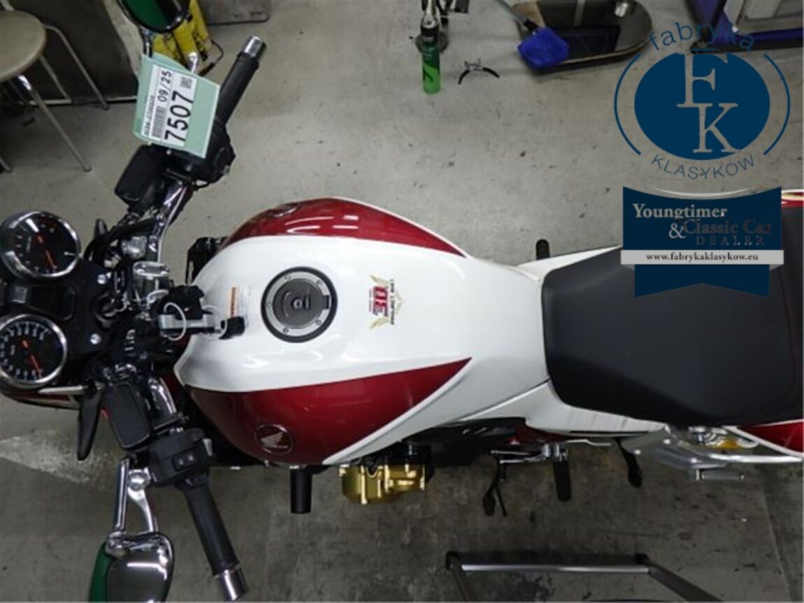 HONDA CB1300SF-3SP 2022 - zdjęcie 32