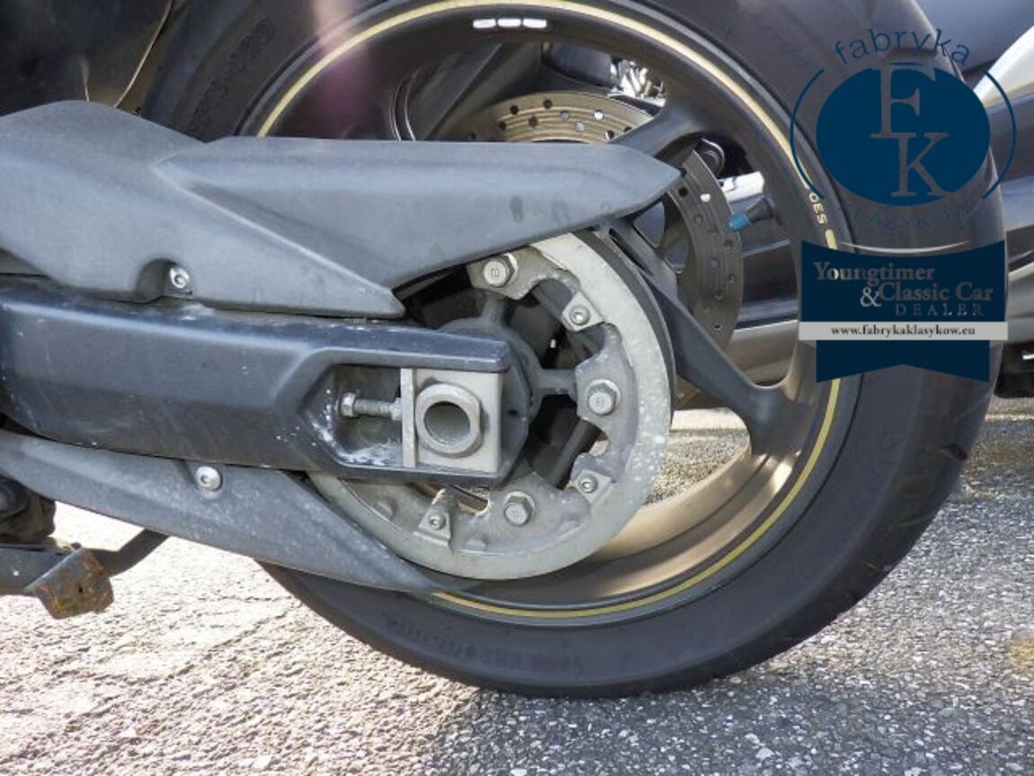 YAMAHA T-MAX530DX 2019 - zdjęcie 21