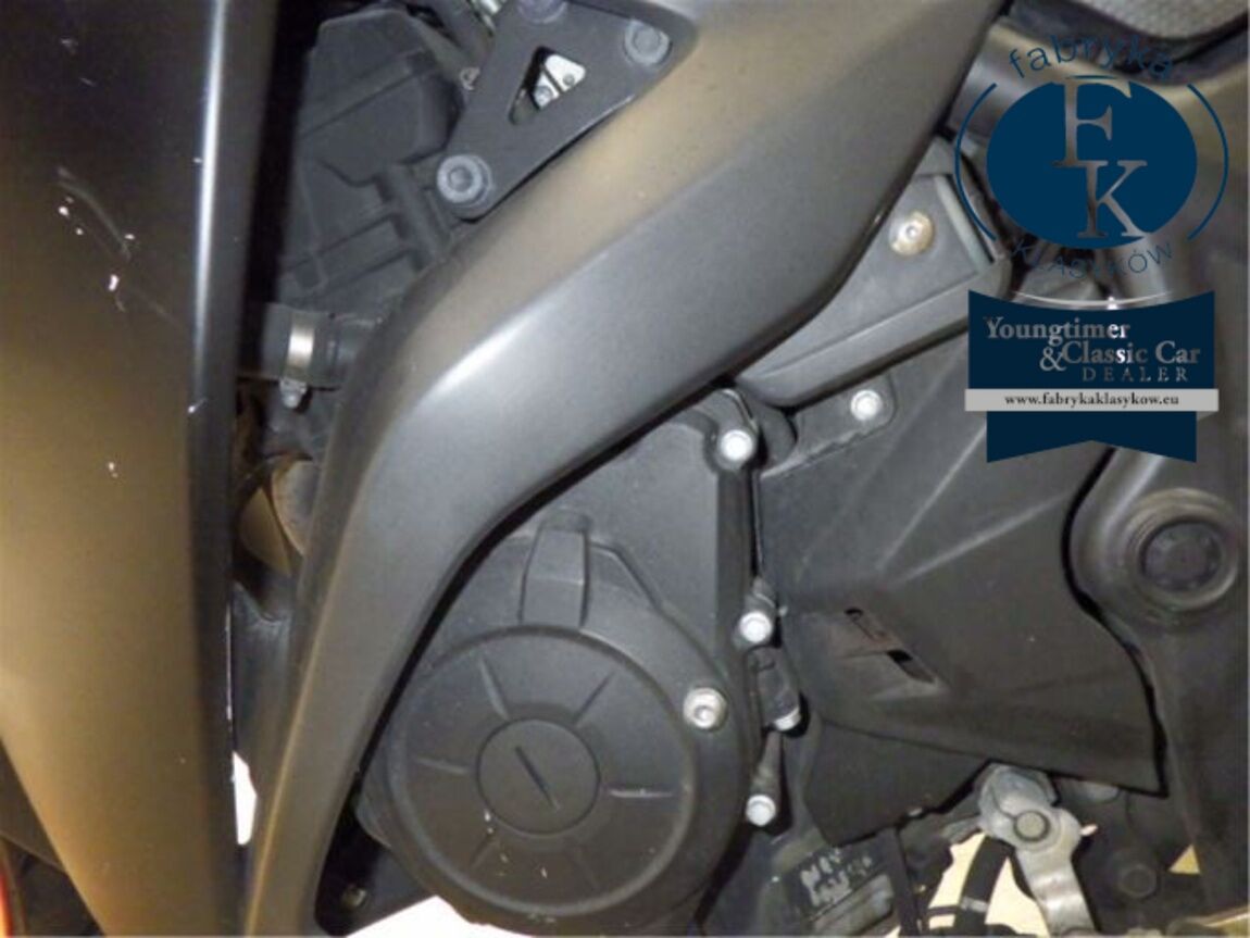 YAMAHA YZF-R25 - zdjęcie 4