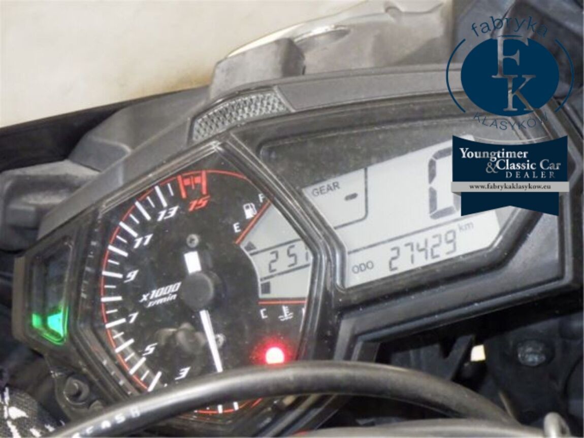 YAMAHA YZF-R25 - zdjęcie 8
