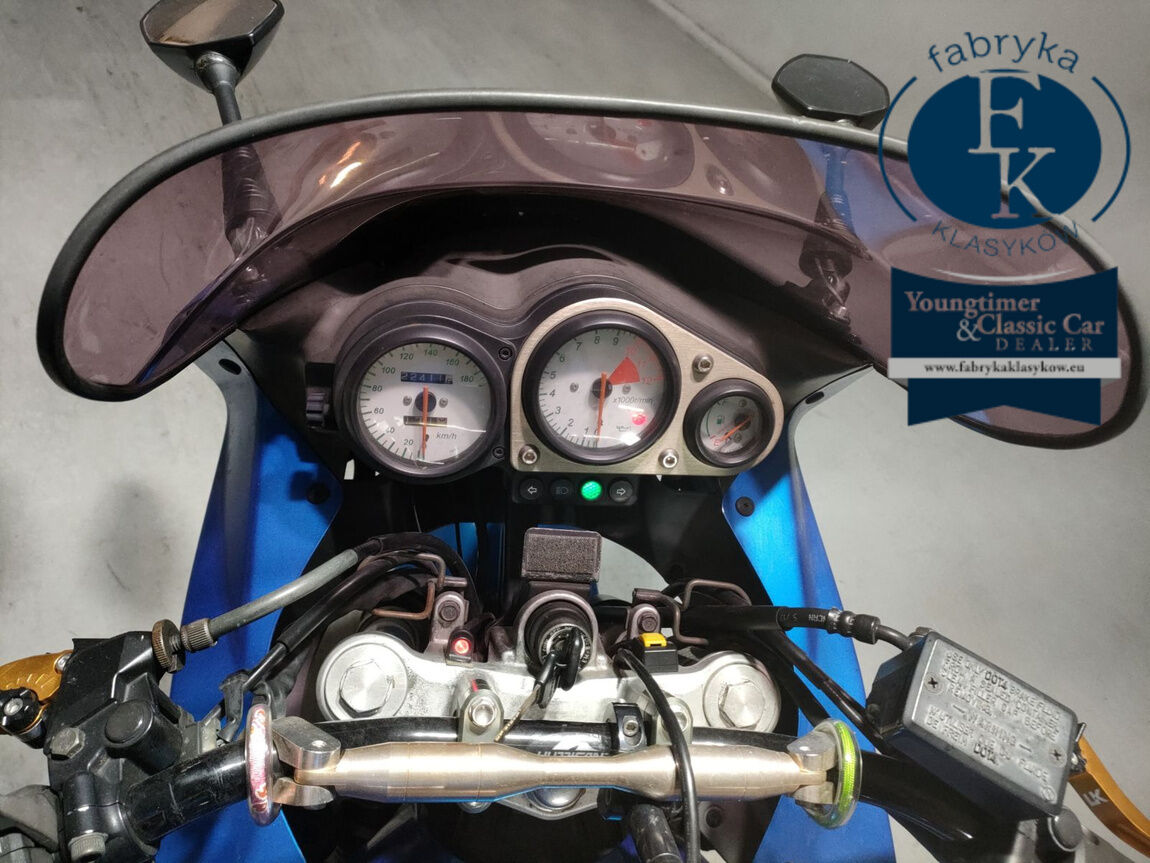 KAWASAKI ZR-7S 2002 - zdjęcie 6